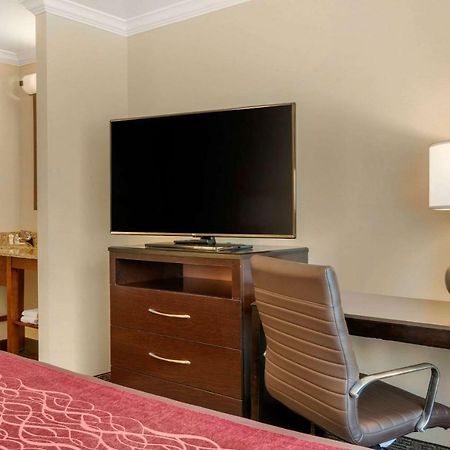 Comfort Inn Columbia Gorge Далз Екстериор снимка